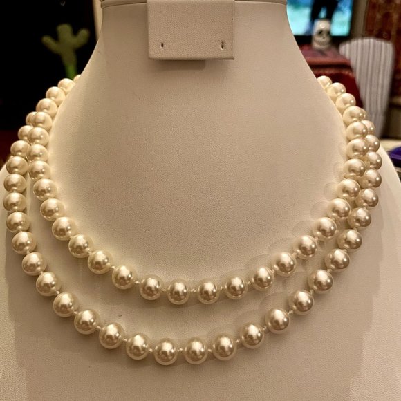 4 for $20 Sale Vintage RMN Faux Pearl Necklace - Picture 3 of 7